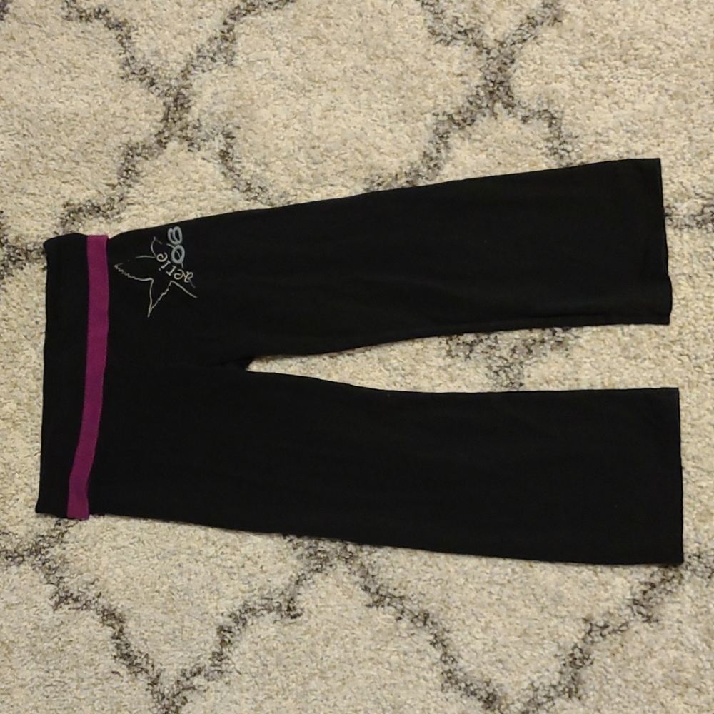 Aerie Purple and Black Cropped Leggings - Picture 1 of 5
